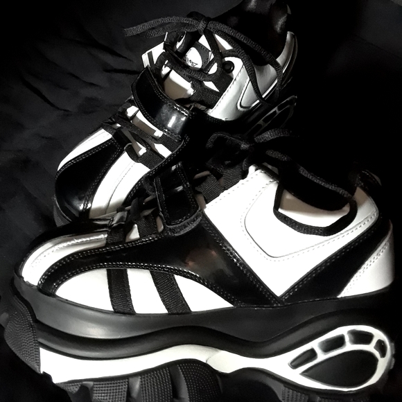 Black and White Platform Sneakers With Velcro - Picture 1 of 4